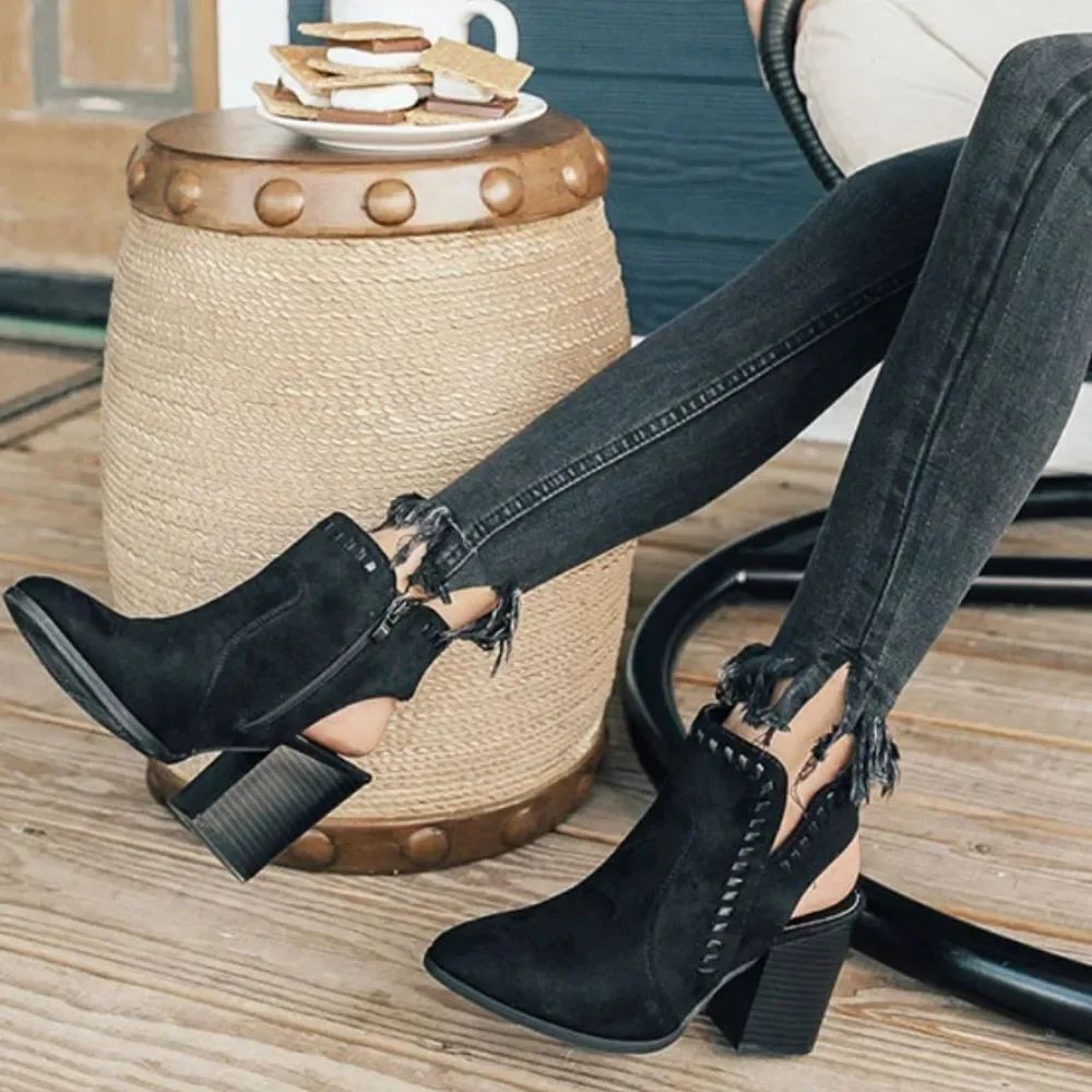 BRAND NEW CHARLES ALBERT ZIPPER CLOSURE SLIP-ON ALMOND TOE BOOTIE